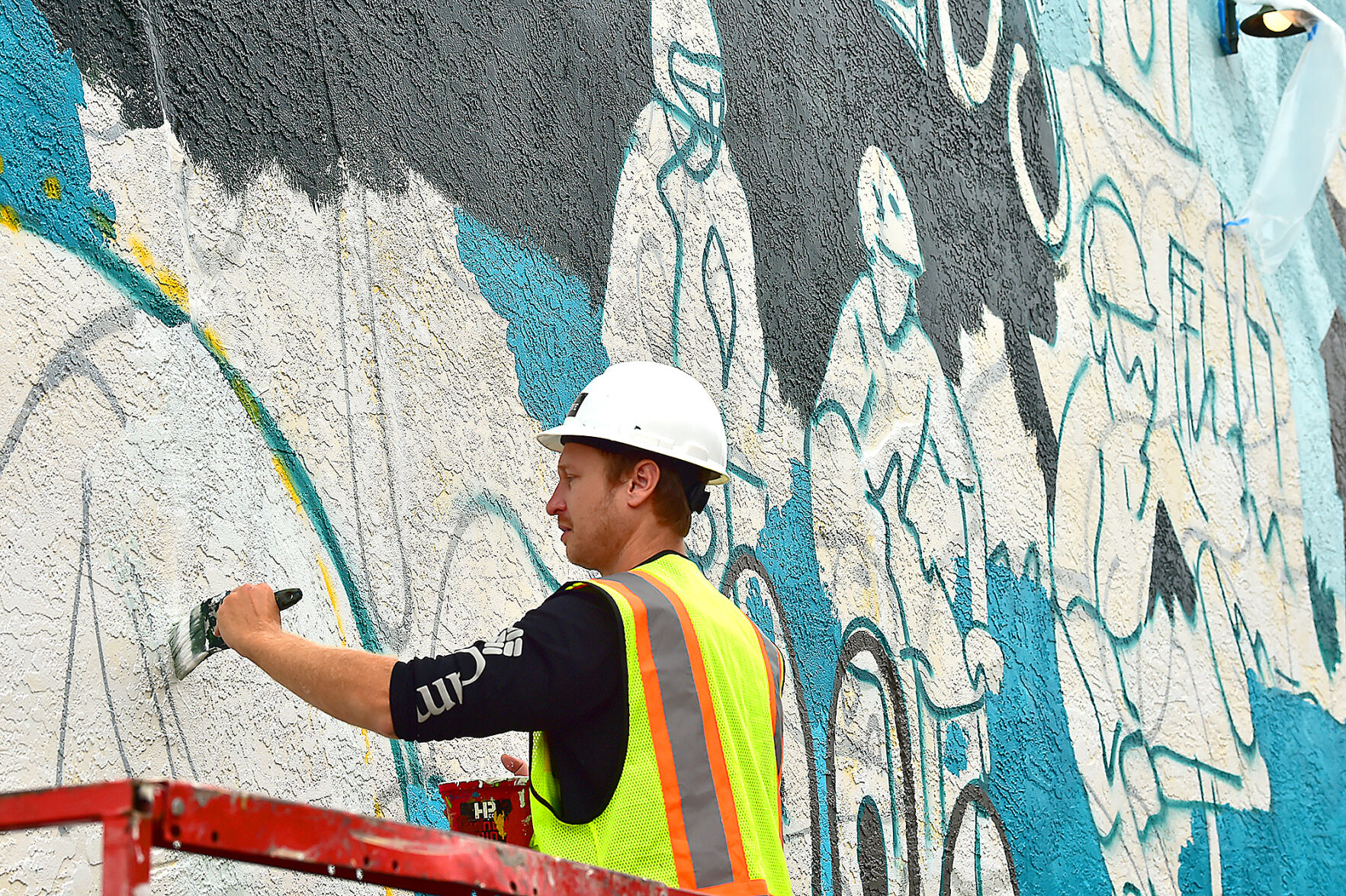 Mural 4.jpg